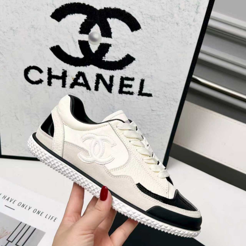 Ch**el sport shoes